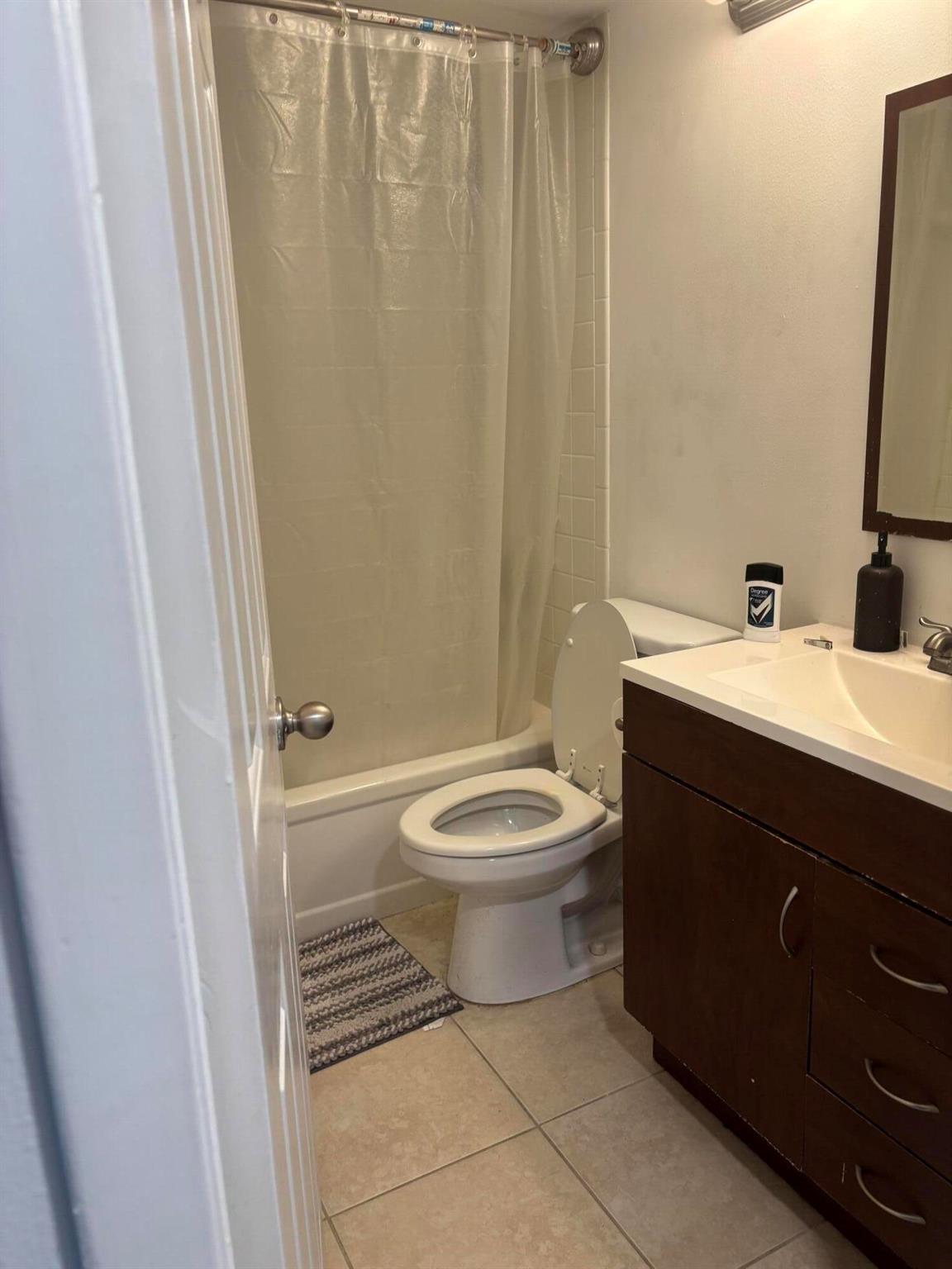 LAKE COLONY PH 1 - Residential