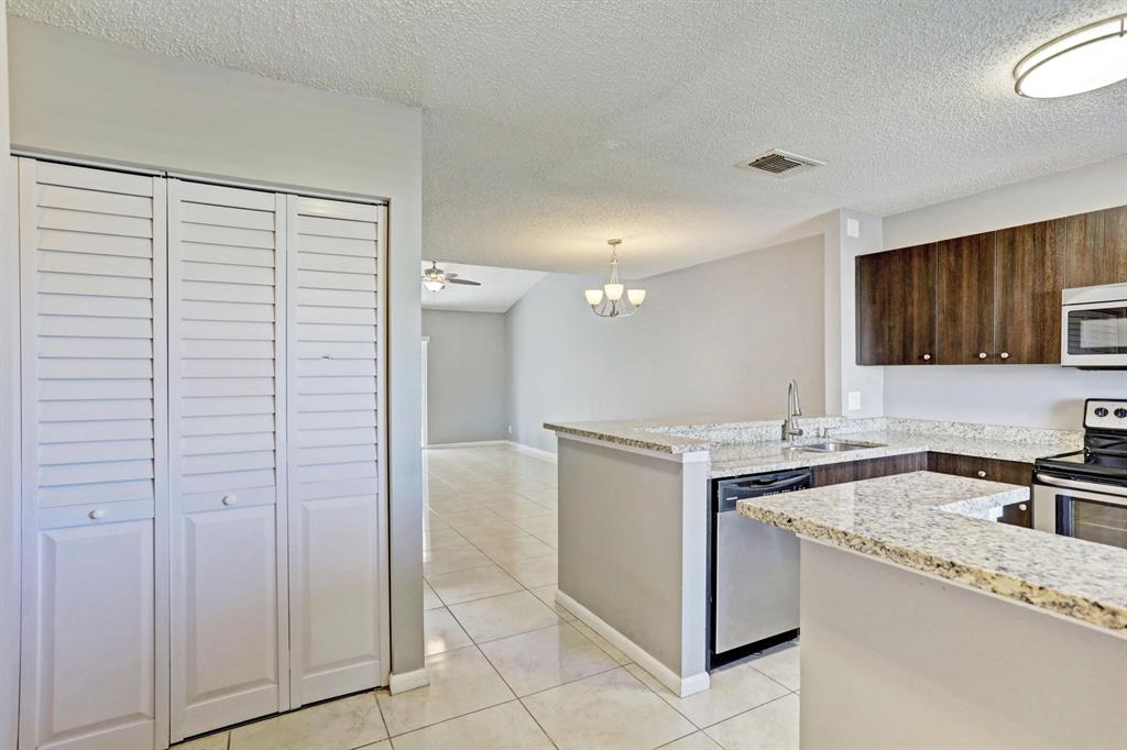 JUPITER VILLAGE PH IV - Residential