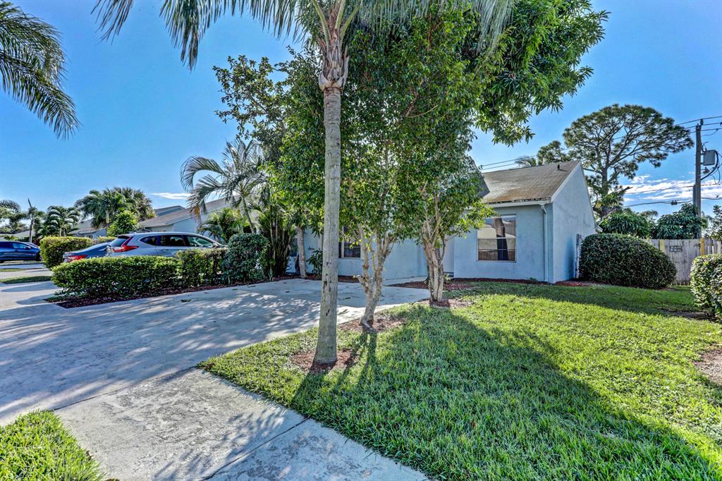 JUPITER VILLAGE PH IV - Residential