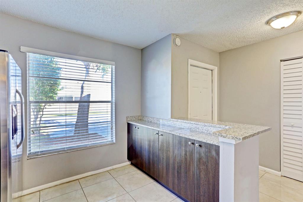 JUPITER VILLAGE PH IV - Residential