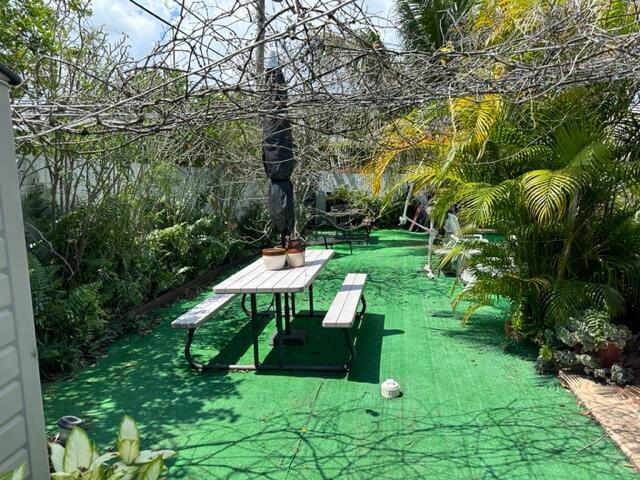 11 52 41 SCOTT LAKE MANOR - Residential