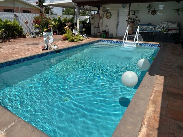 11 52 41 SCOTT LAKE MANOR - Residential