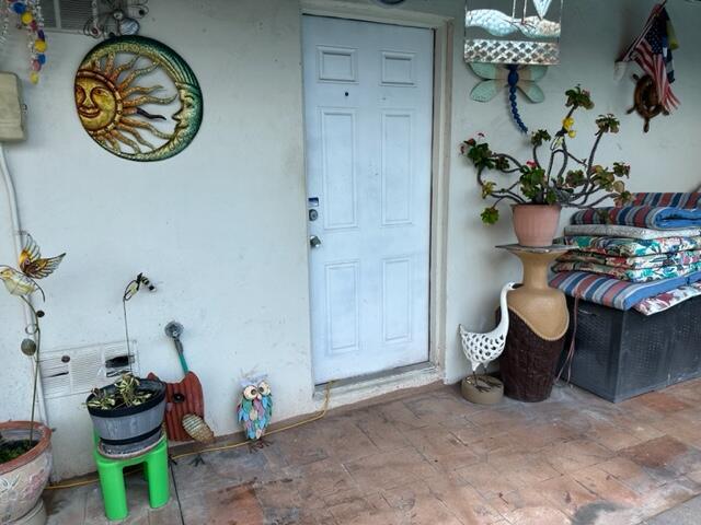 11 52 41 SCOTT LAKE MANOR - Residential