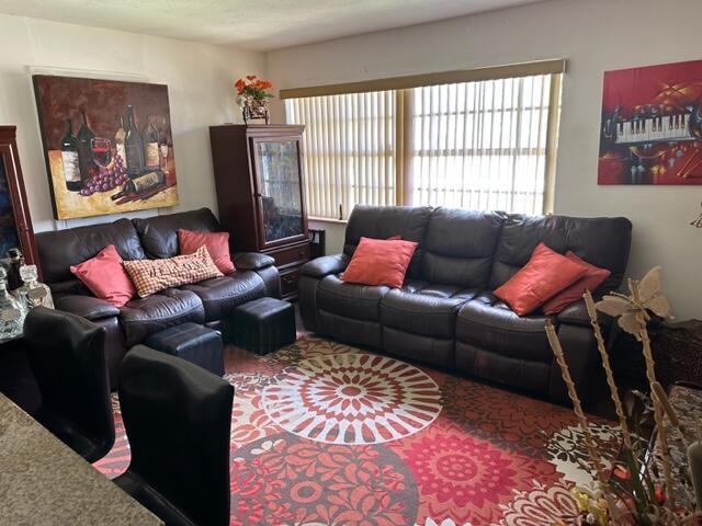 11 52 41 SCOTT LAKE MANOR - Residential