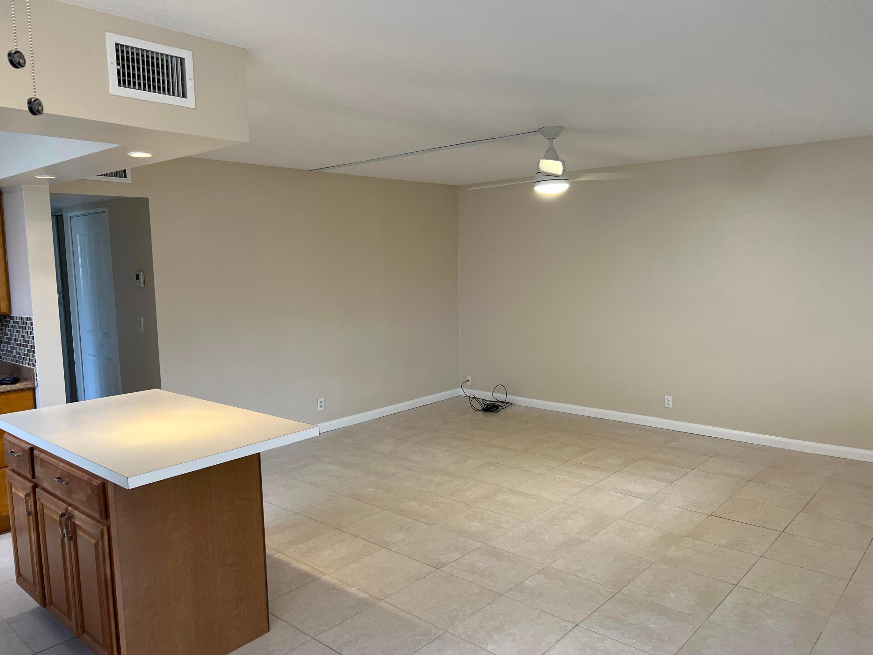 KINGS POINT SAXONY CONDOS - Residential Lease