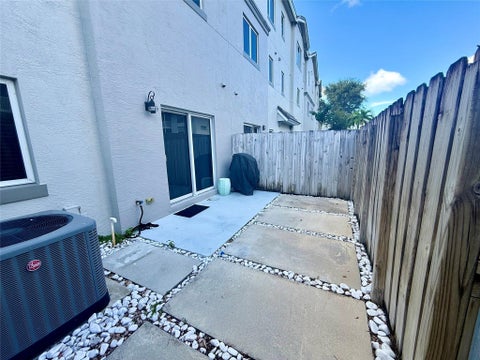 Tiny photo for 1951 Coral Heights Boulevard #402, Oakland Park, FL 33308 (MLS # F10527008)