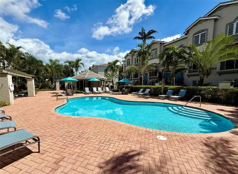 Tiny photo for 1951 Coral Heights Boulevard #402, Oakland Park, FL 33308 (MLS # F10527008)