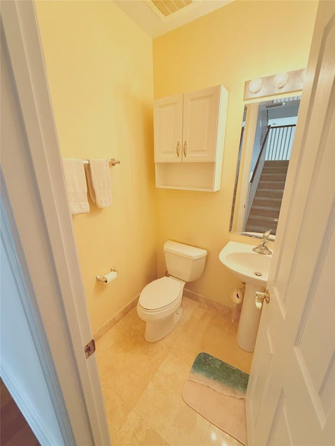 Tiny photo for 1951 Coral Heights Boulevard #402, Oakland Park, FL 33308 (MLS # F10527008)