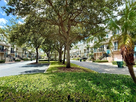 Tiny photo for 1951 Coral Heights Boulevard #402, Oakland Park, FL 33308 (MLS # F10527008)