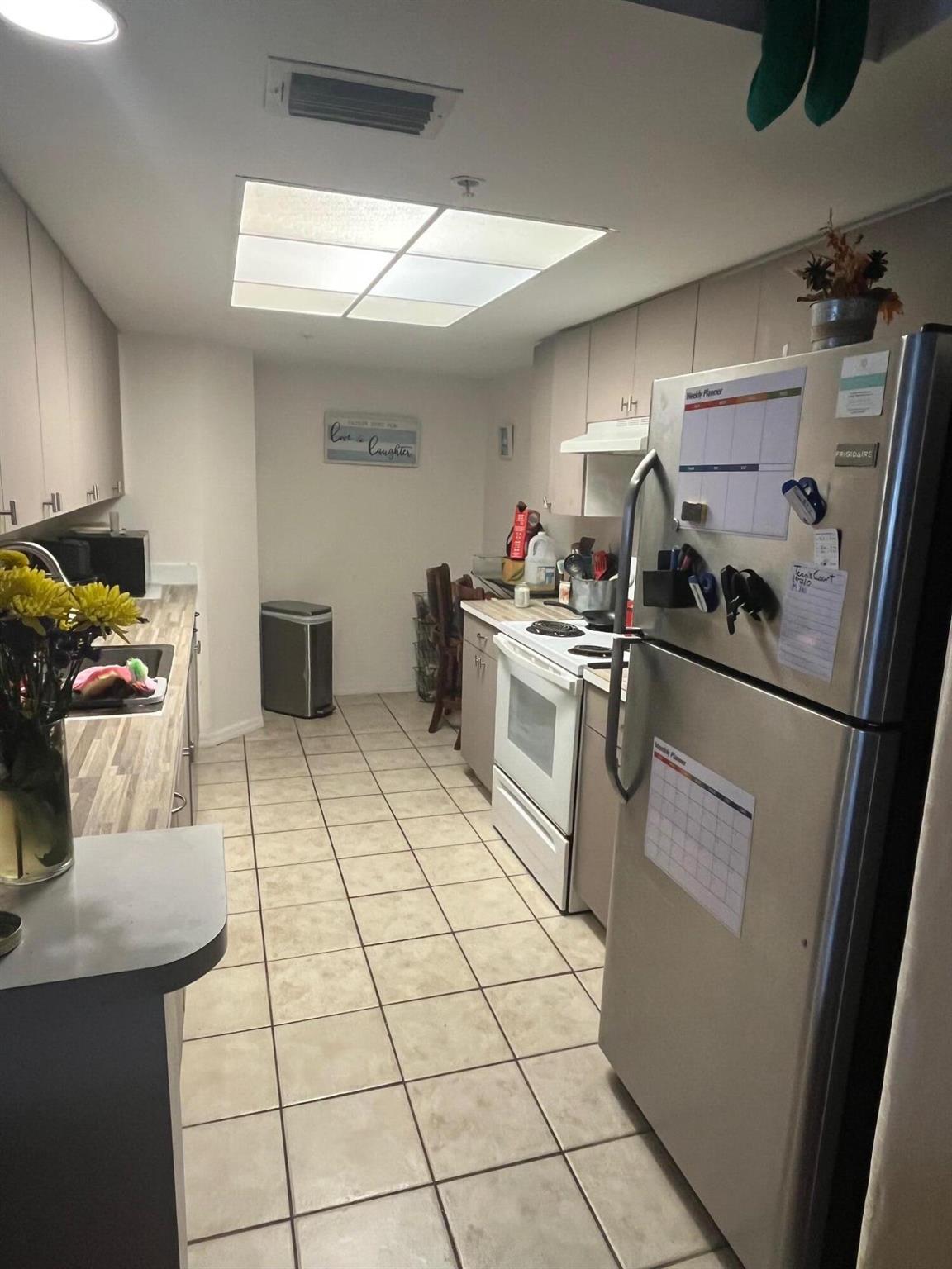 GRAND ISLES CONDO - Residential