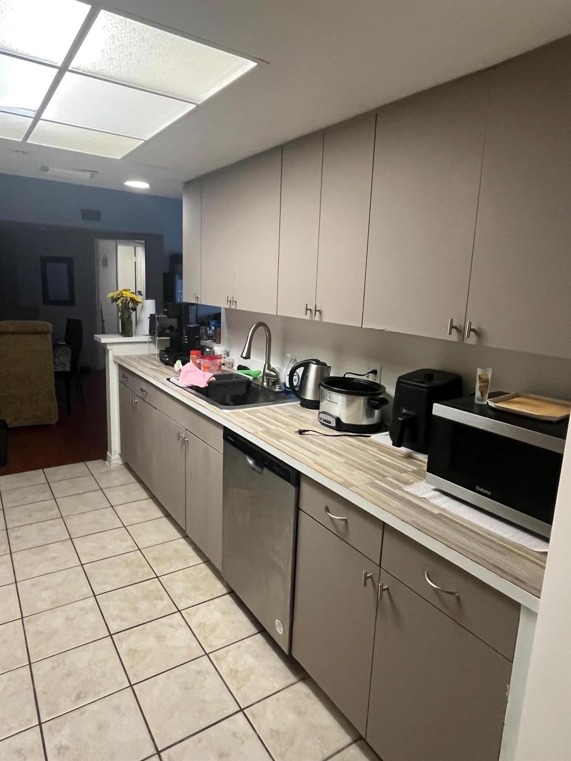 GRAND ISLES CONDO - Residential