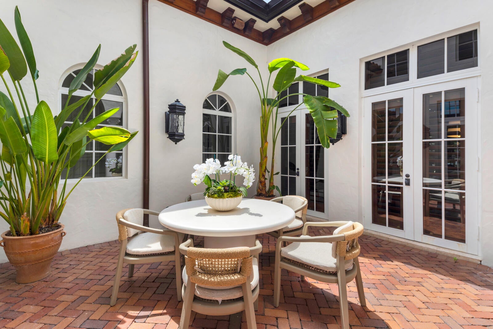 17130 Avenue Le Rivage