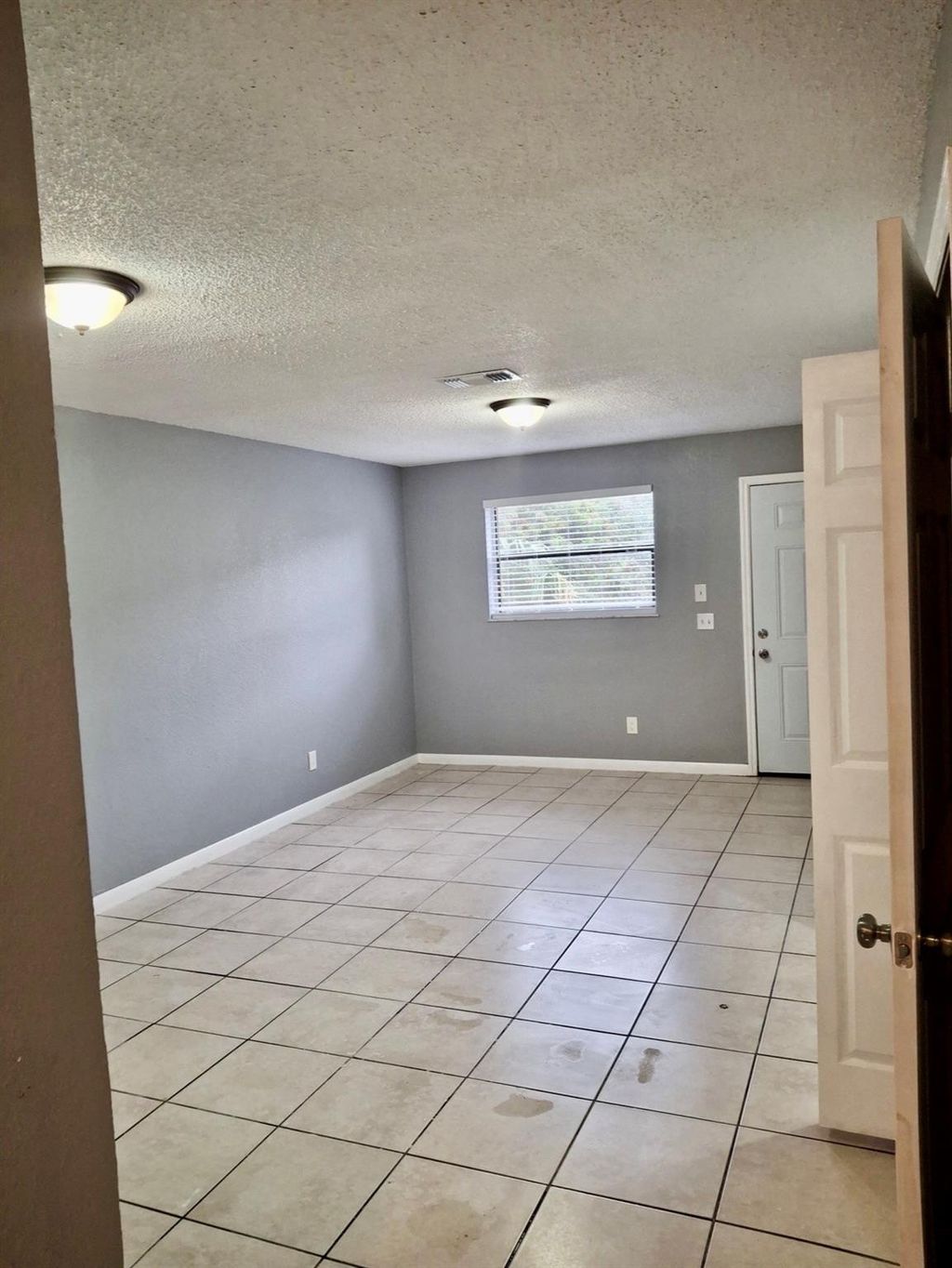 Photo of 910 Wagner Place #1, Fort Pierce, FL 34982 (MLS # F10550739)