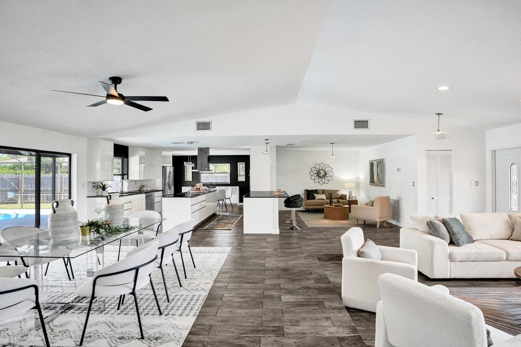 Photo of 17679 WOODVIEW Terrace, Boca Raton, FL 33487 (MLS # B26056223)