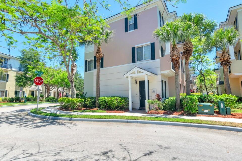 Stunning 3-Bed, 3.5-Bath Corner Townhome with Private Elevator in Prime East Boca Raton Location!Welcome to one of the most sought-after communities in East Boca Raton! This spacious corner unit townhome features 3 bedrooms, 3.5 bathrooms, and your own private elevator for ultimate convenience.Ideally situated just minutes from the beautiful Boca Raton beaches and within walking distance to FAU and Lynn University, this home offers both luxury and location.Enjoy access to resort-style amenities, including two heated pools, a clubhouse with a full fitness center, security patrol, and an on-site manager.Don't miss the chance to live in this exceptional townhome in a vibrant, highly desirable community!