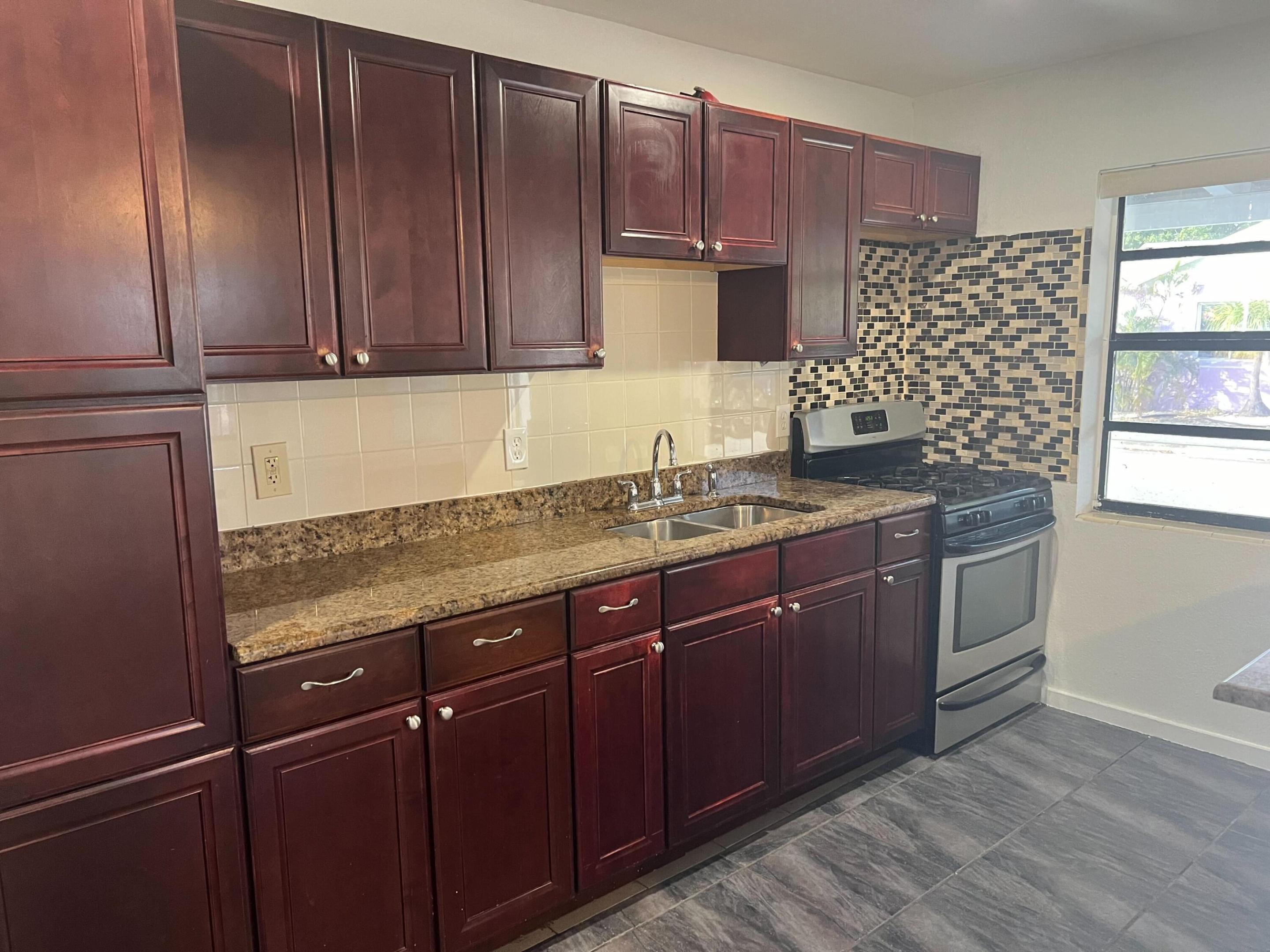 LAKE WORTH TOWN OF ADD 1 - Residential Lease