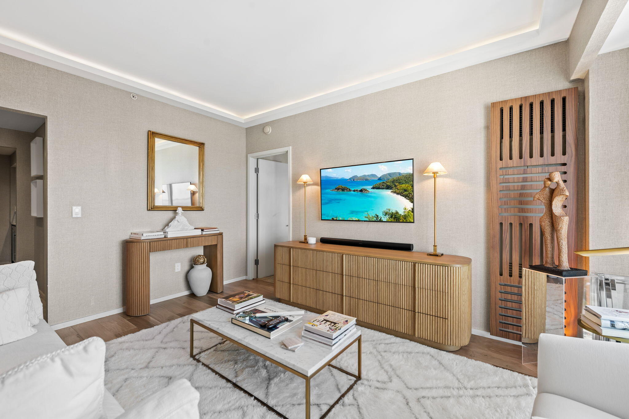 551 N FORT LAUDERDALE BEACH Boulevard R1801