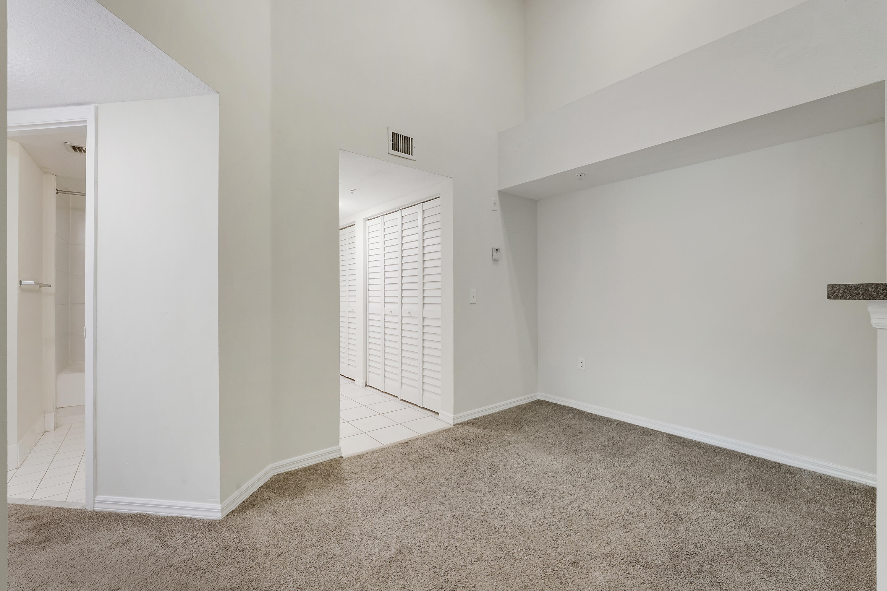 EMERALD ISLE AT LAGUNA LA - Residential