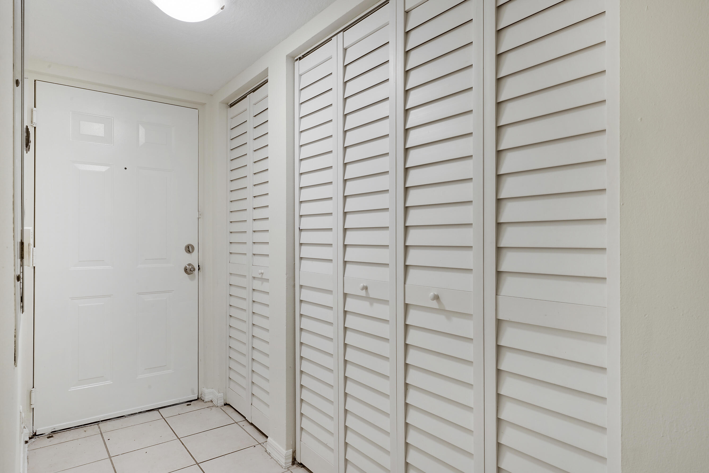 EMERALD ISLE AT LAGUNA LA - Residential