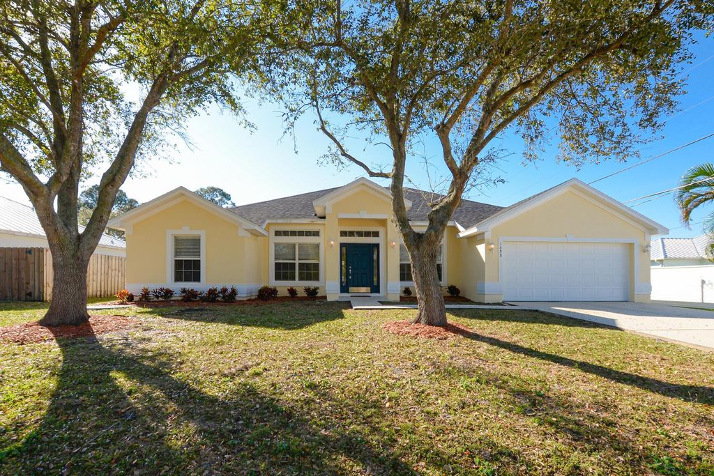 Photo of 1688 SW Bascom Avenue, Port Saint Lucie, FL 34953 (MLS # R11057930)