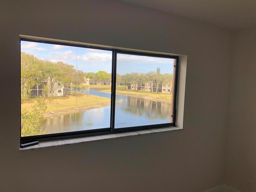 LAKES OF DELRAY - Residential