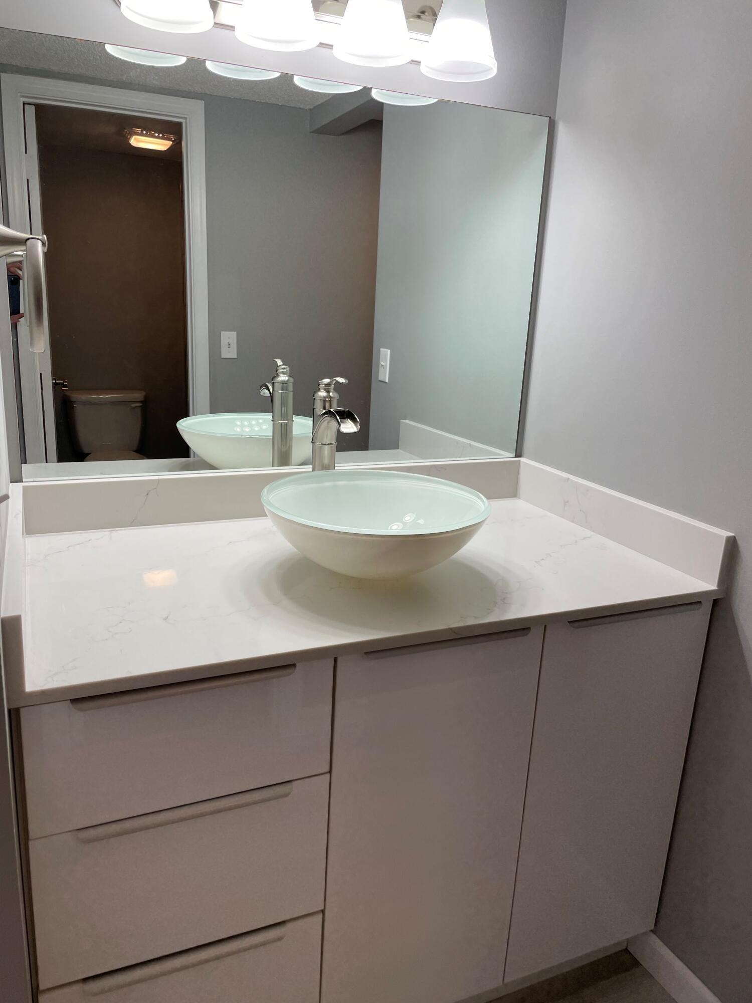 LAKE WINDWOOD CONDO - Residential