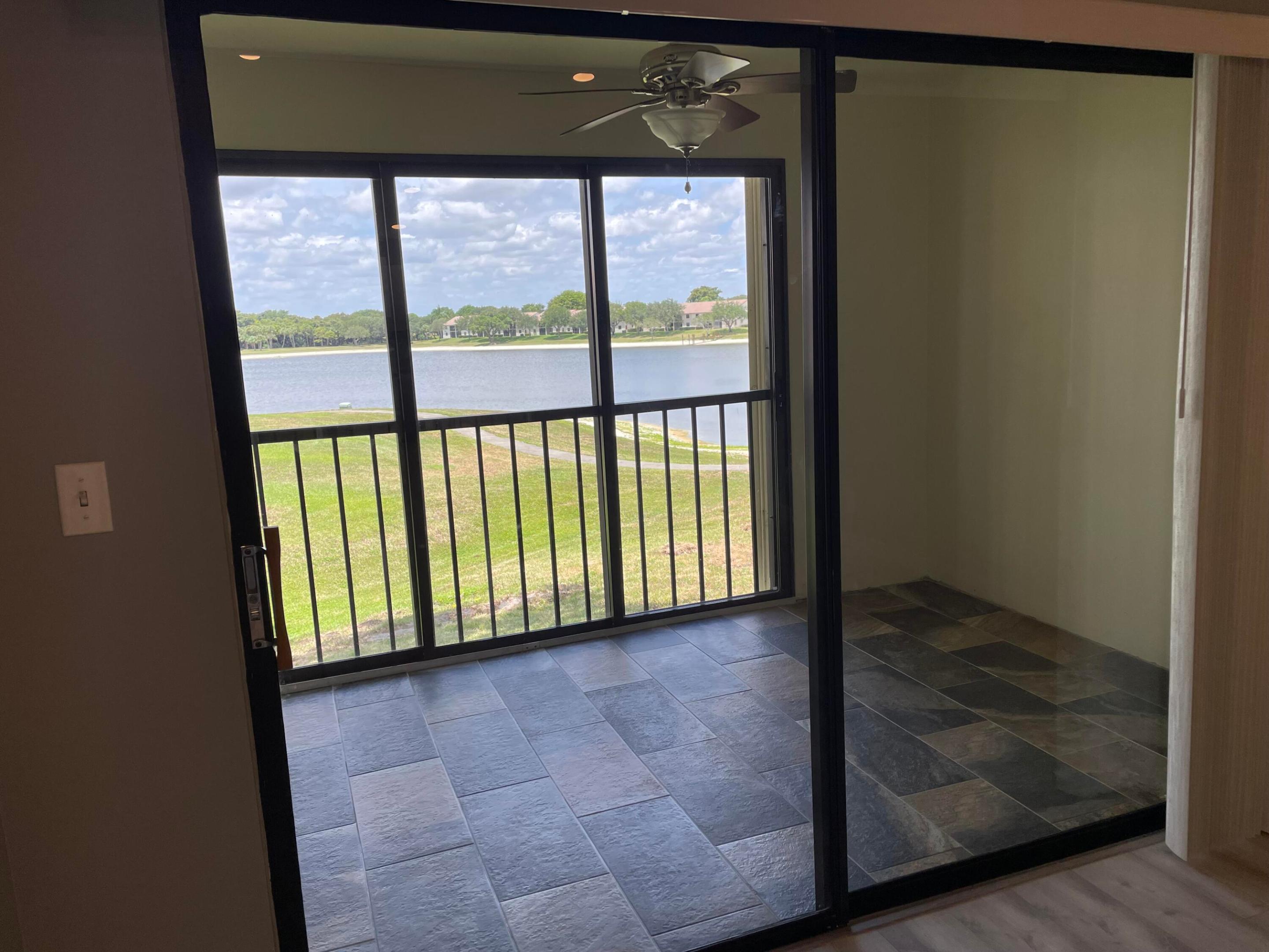 LAKE WINDWOOD CONDO - Residential