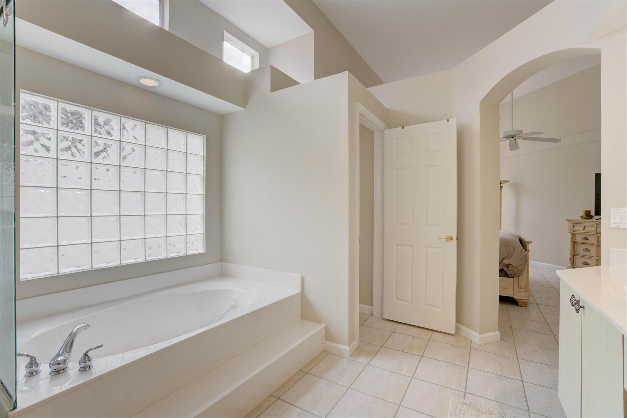 BALLENISLES - Residential Lease