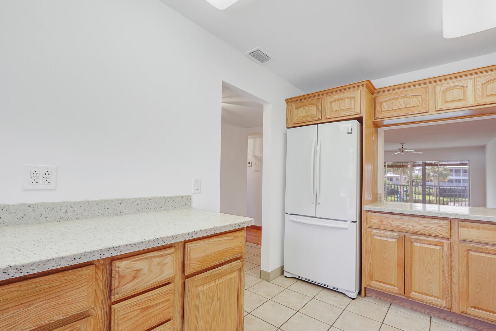 THE WINDJAMMER CONDO APAR - Residential
