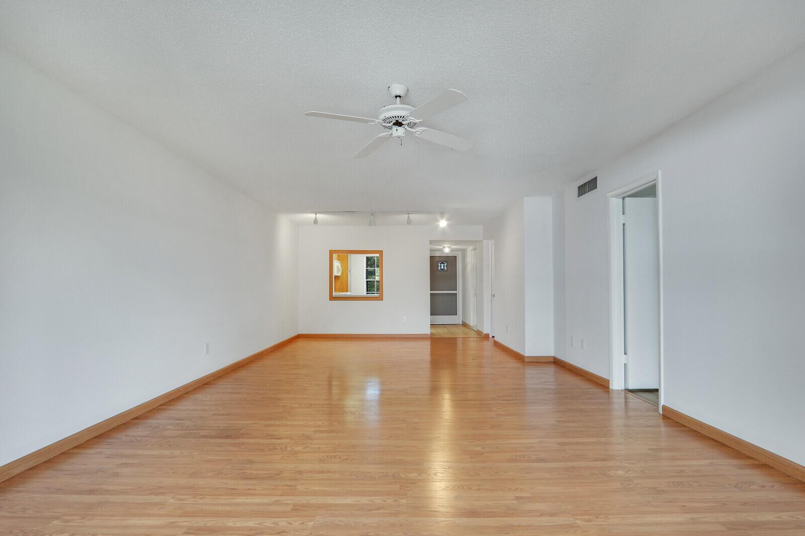 THE WINDJAMMER CONDO APAR - Residential