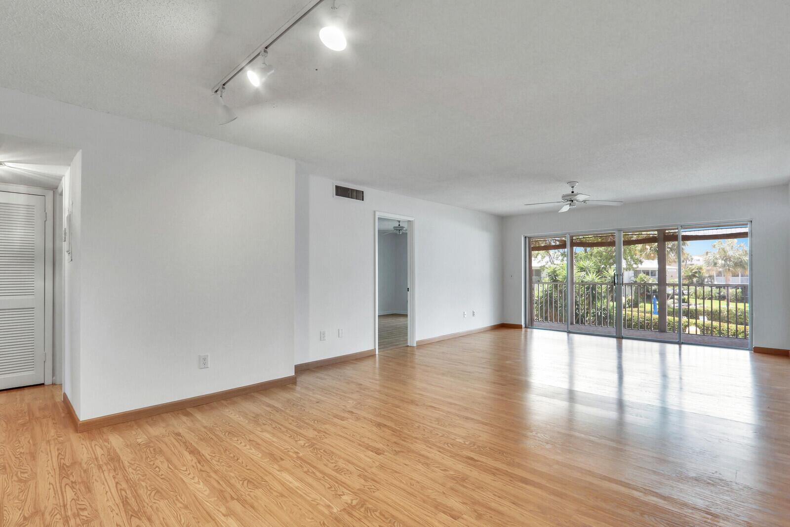 THE WINDJAMMER CONDO APAR - Residential
