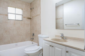 VERO BEACH HIGHLANDS SUB - Residential