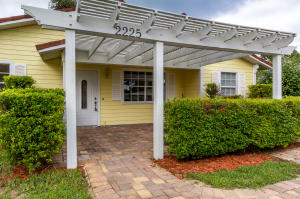 VERO BEACH HIGHLANDS SUB - Residential