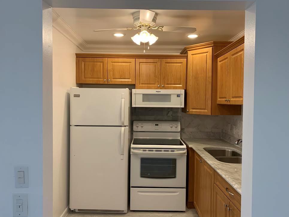 MANSFIELD AT CENTURY VILLAGE CONDO - Residential