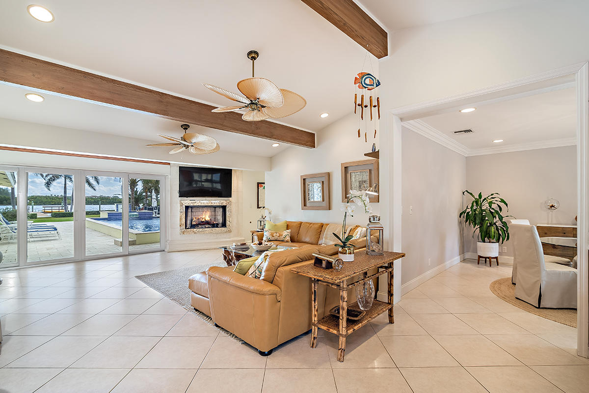 S/D OF 10-44-43, GOV LTS 1, 2, 3 - Residential