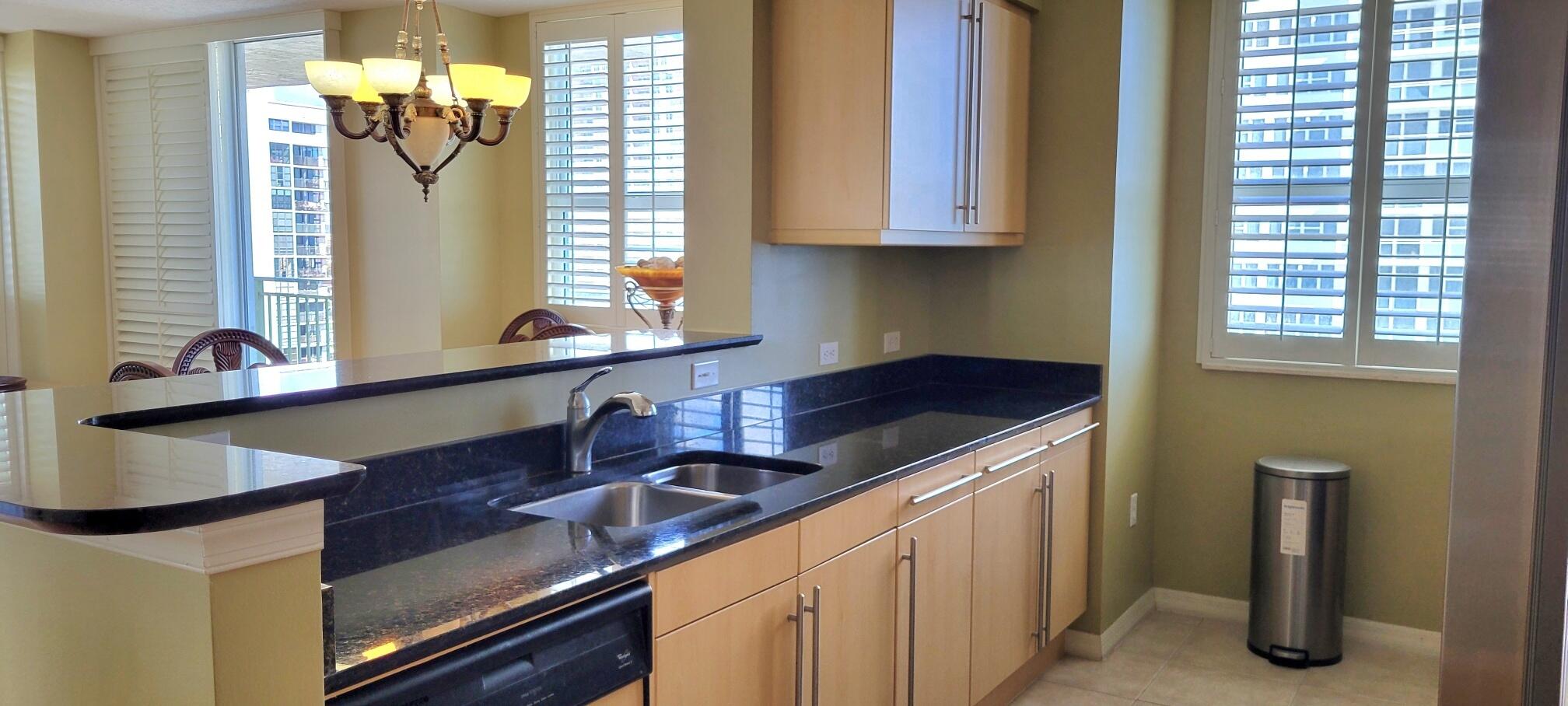 2080 S OCEAN Drive 902