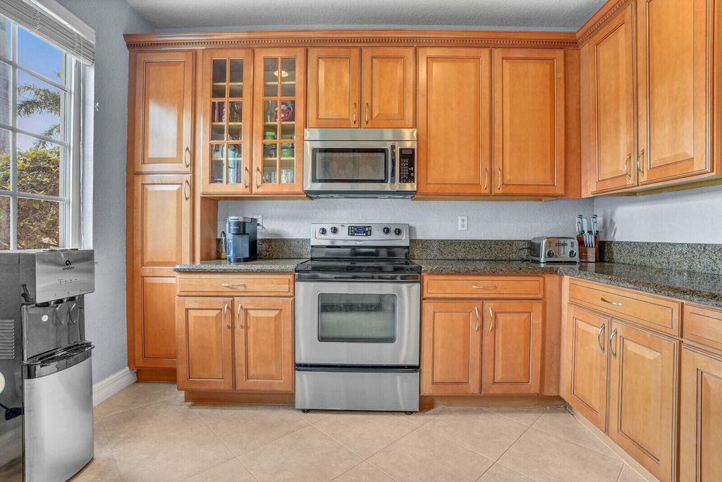 Photo of 123 Mulligan Place, Jupiter, FL 33458 (MLS # R11119428)