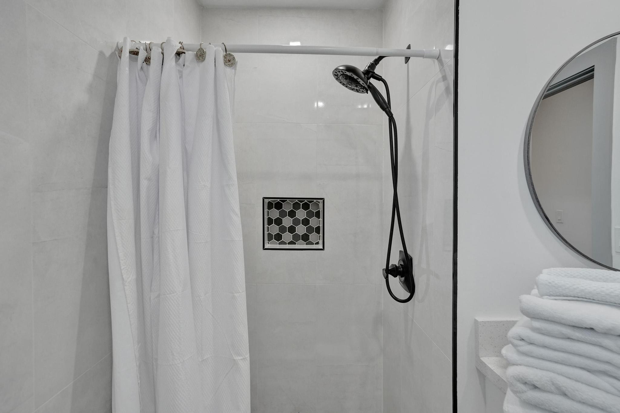 Mandarin Isle Add 69-13 B - Residential Income