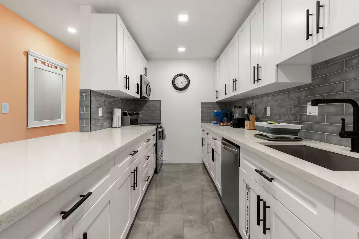 Mandarin Isle Add 69-13 B - Residential Income