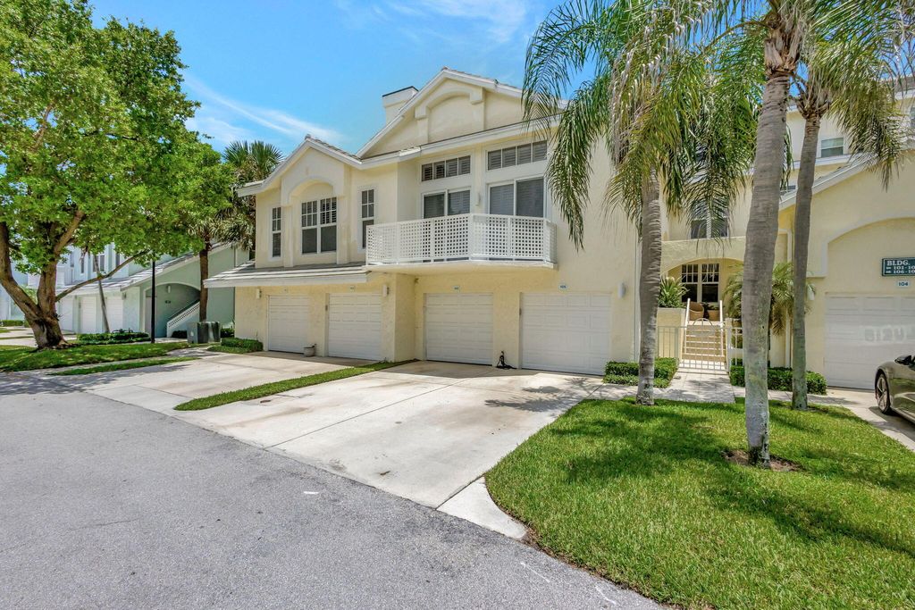 Photo of 105 Mainsail Circle, Jupiter, FL 33477 (MLS # R11083307)