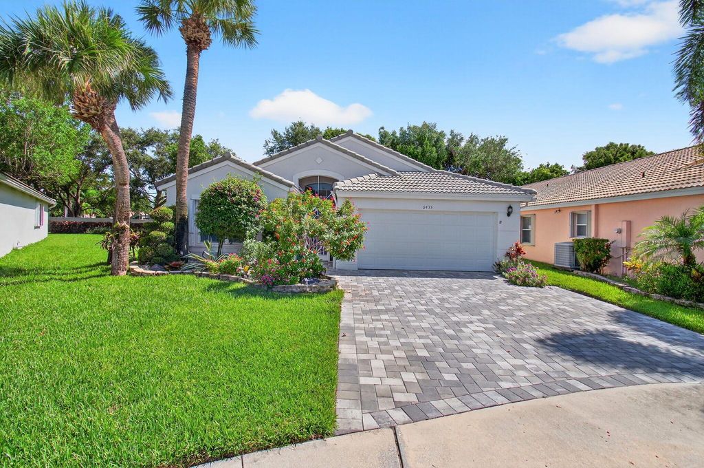 Photo of 6435 Tiara Drive, Boynton Beach, FL 33437 (MLS # R11107928)
