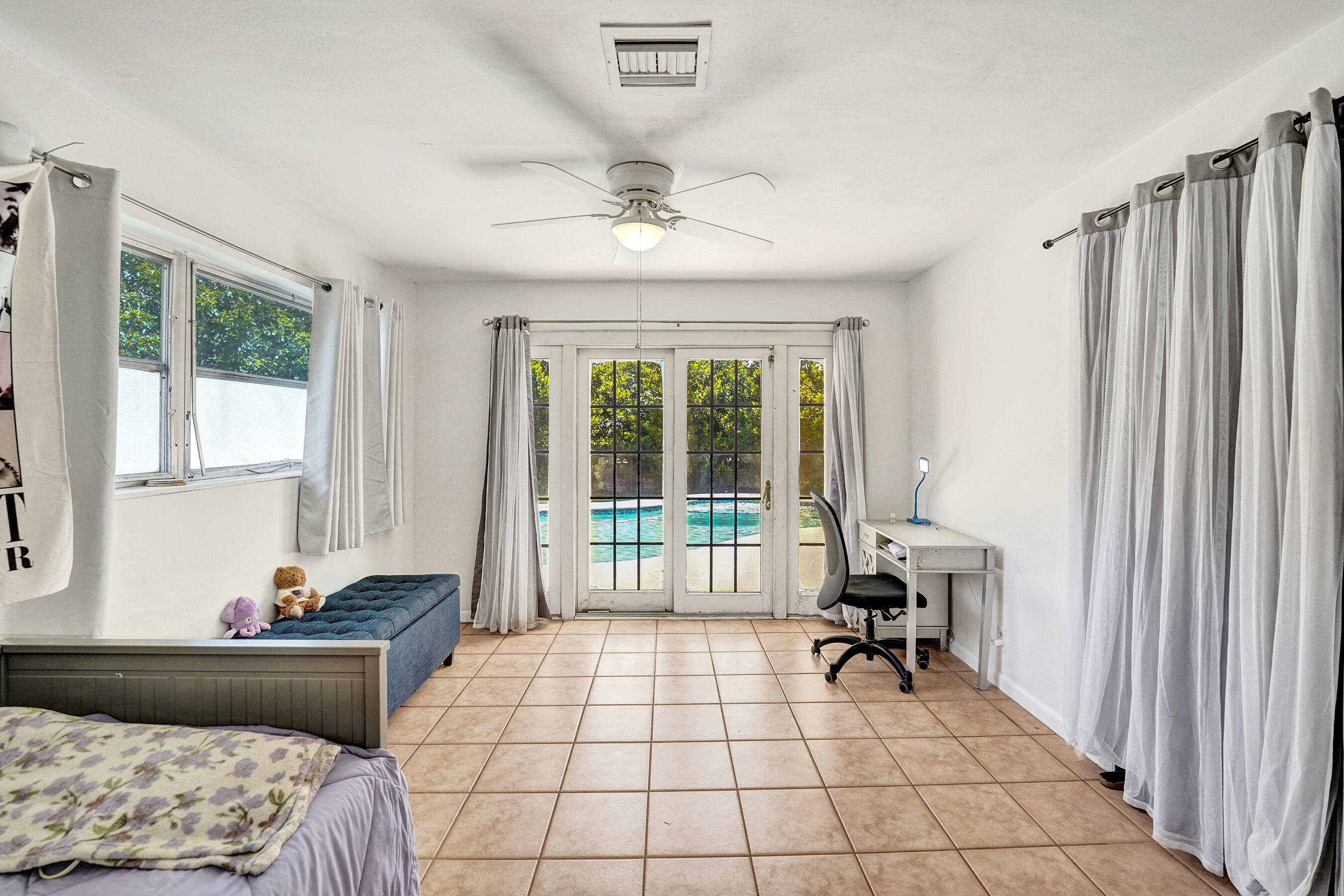 PINE CREST AMENDED PLAT - Residential
