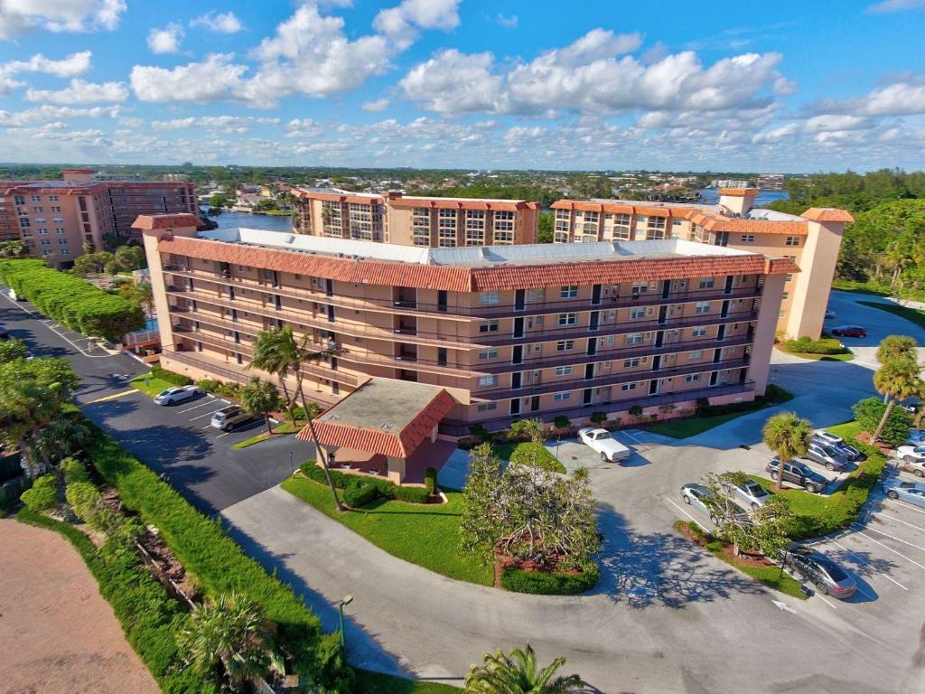 SAN REMO CONDO - Residential