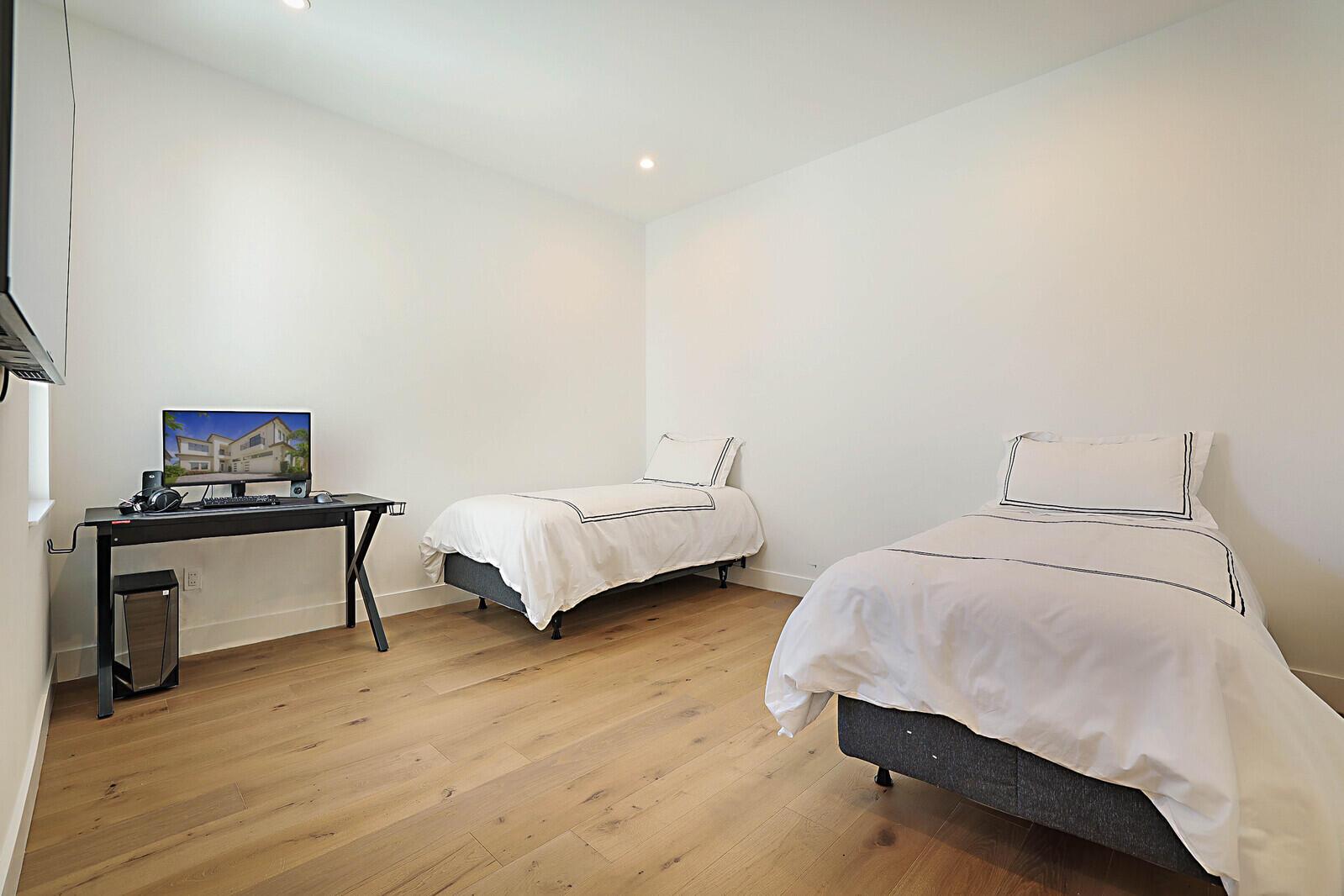 BOCA BRIDGES - Residential