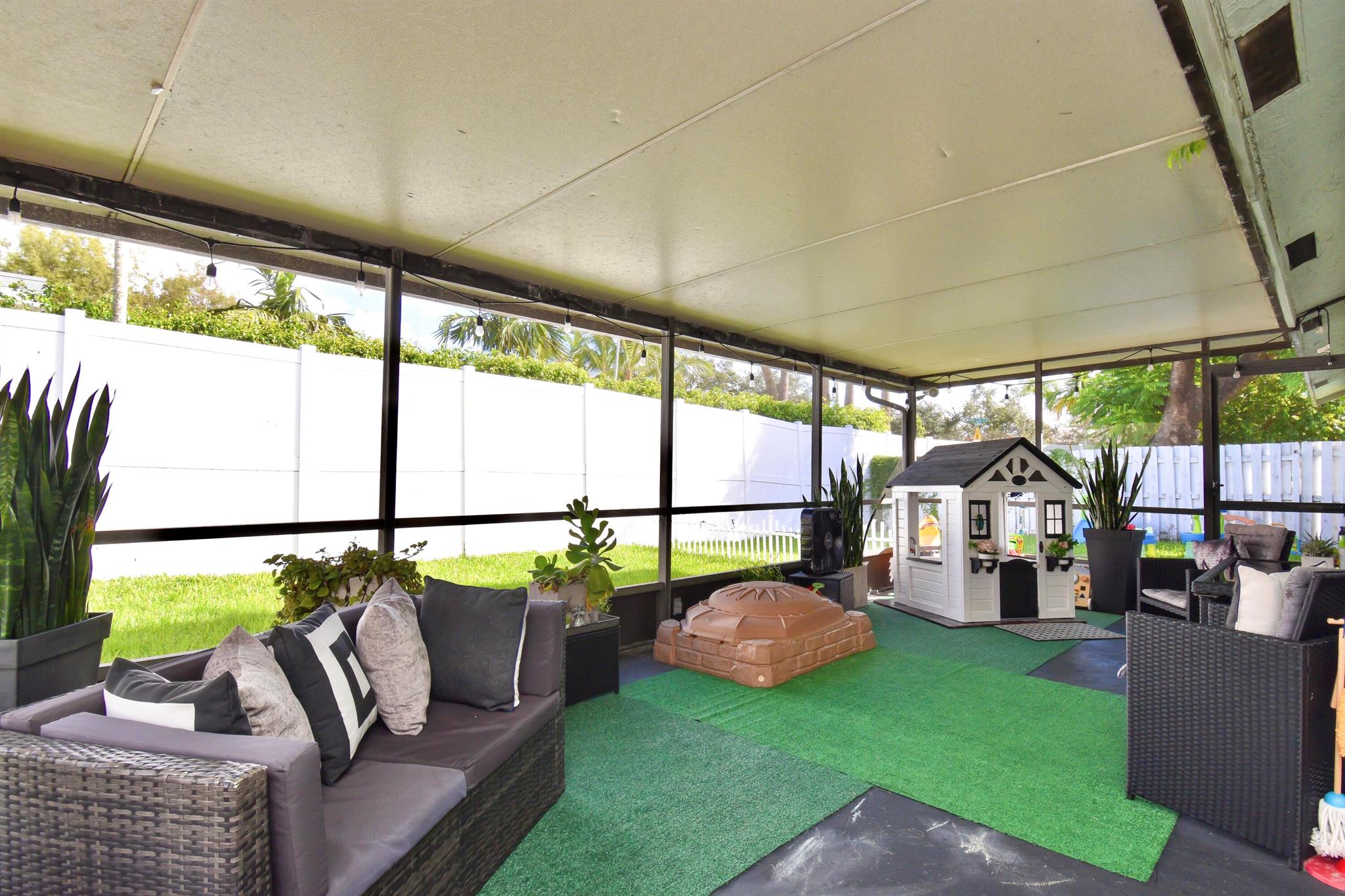 RAINBERRY 4 - Residential