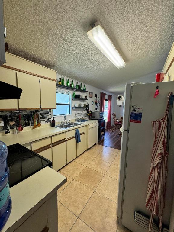 Spanish Lakes Country Club Village - Residential