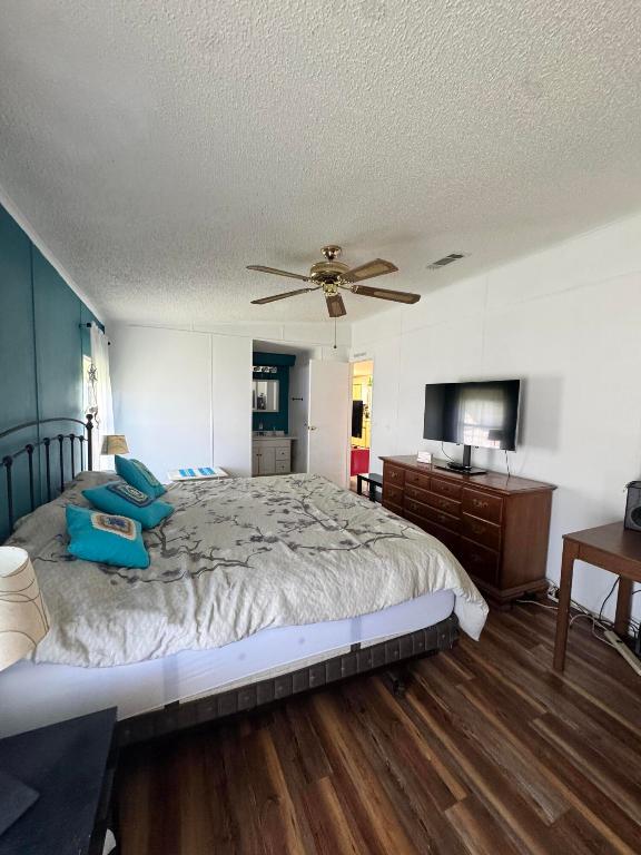 Spanish Lakes Country Club Village - Residential