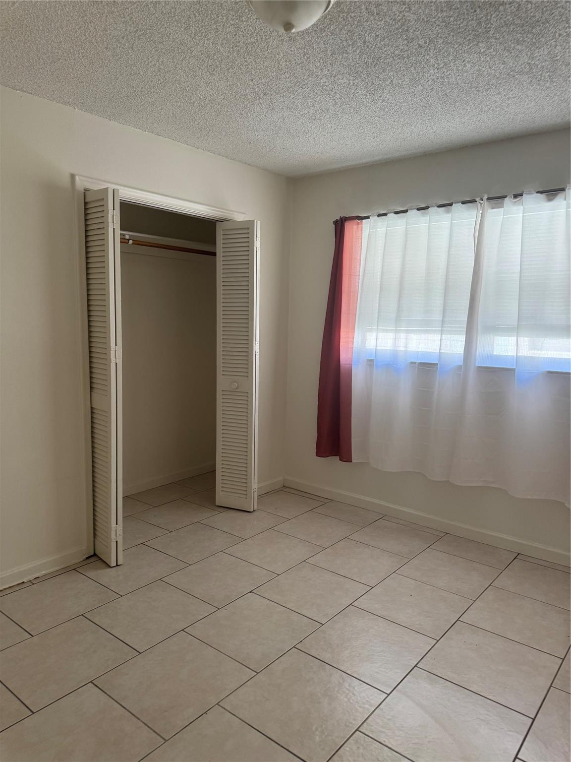 Sunrise Golf Village Sec - Residential Lease