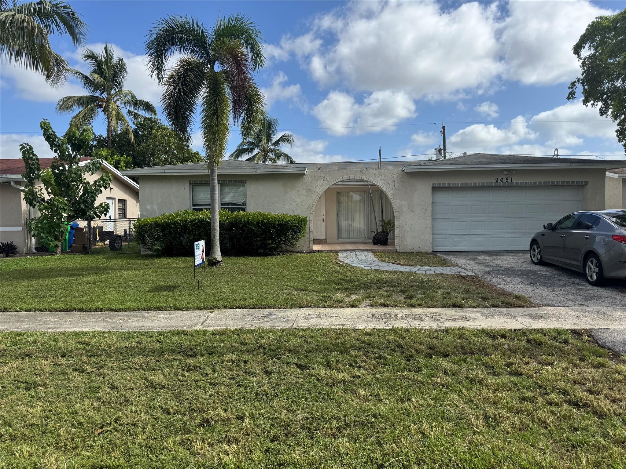Sunrise Golf Village Sec - Residential Lease
