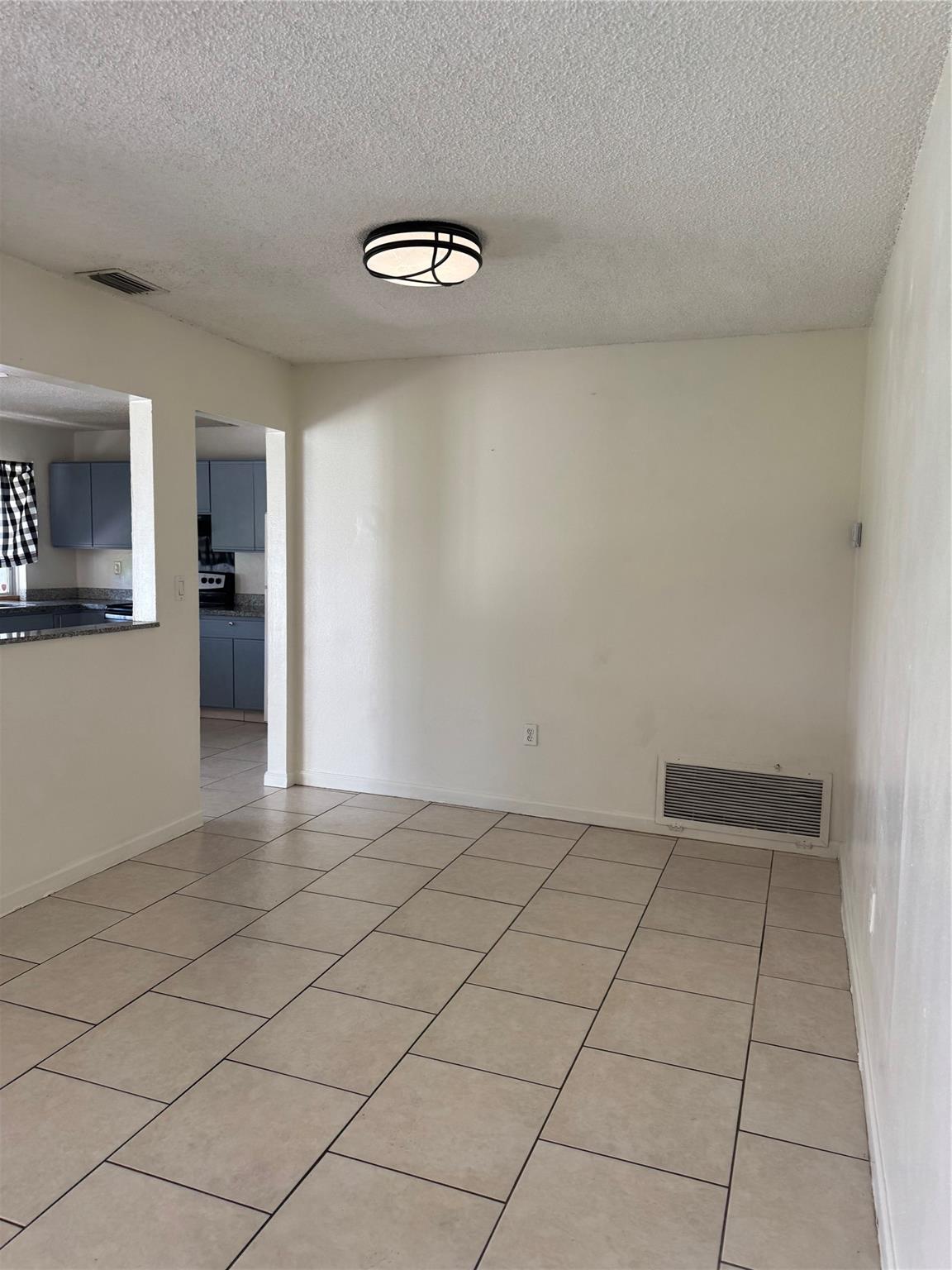 Sunrise Golf Village Sec - Residential Lease